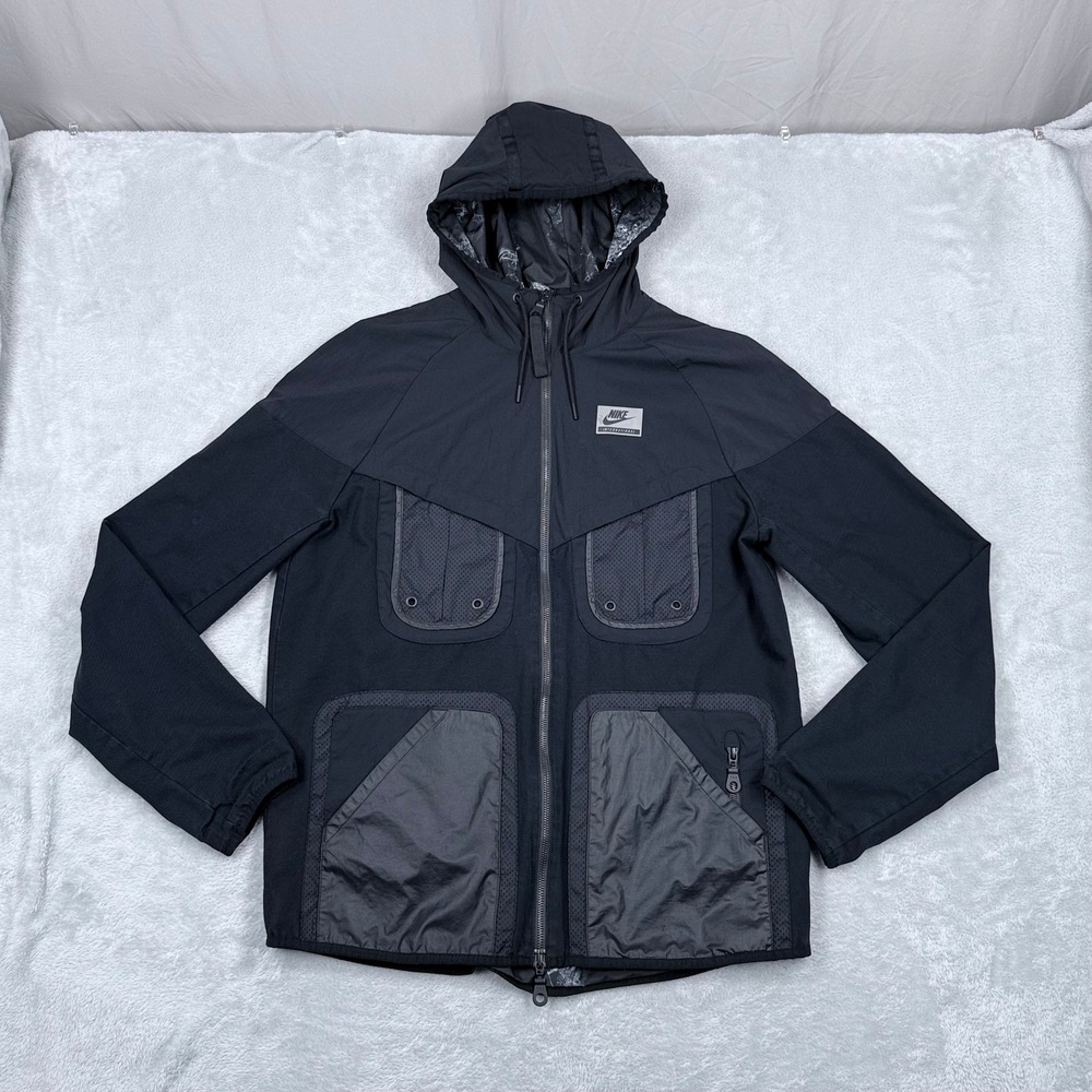 Nike International Windrunner Utility Jacket Mens Medium Black Hooded Full Zip